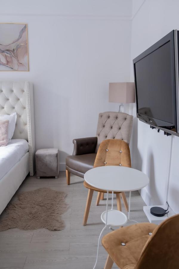 Residence Peace Le Bourget Buitenkant foto