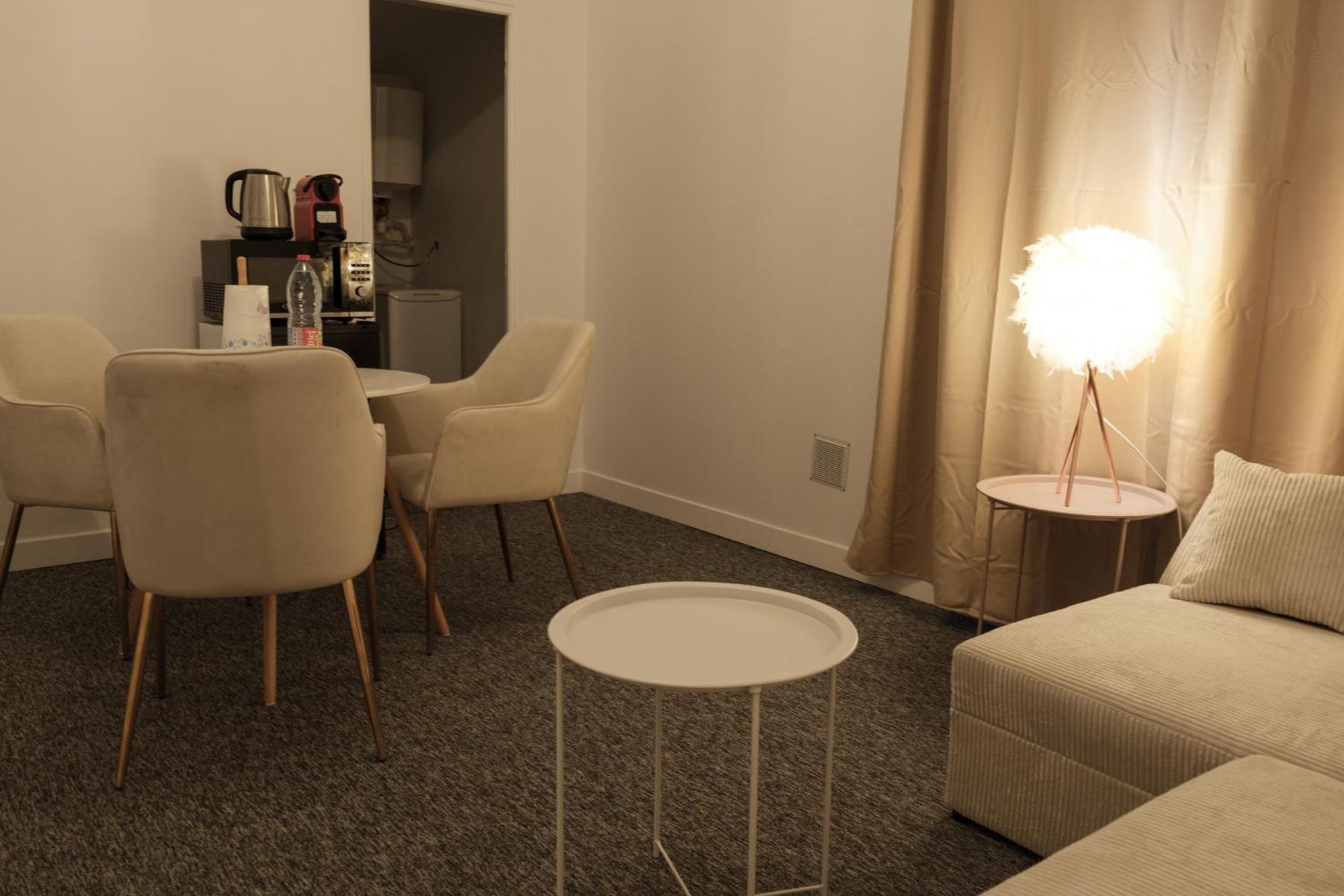 Residence Peace Le Bourget Buitenkant foto