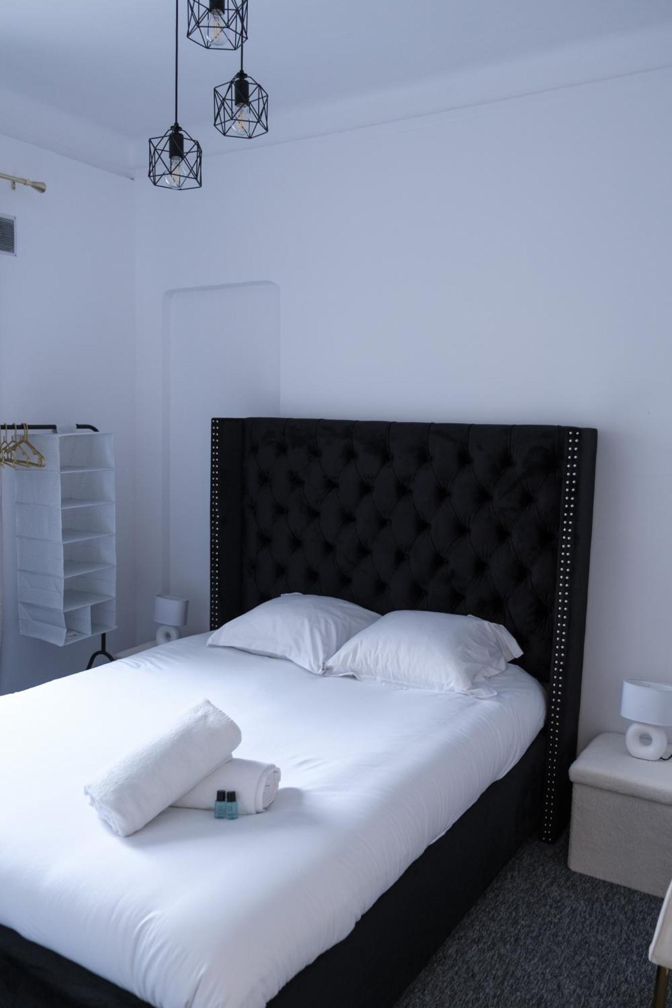 Residence Peace Le Bourget Buitenkant foto